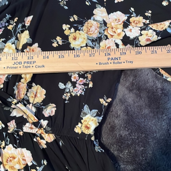 Exhilaration faux wrapped dress with bell sleeves - Picture 6 of 6